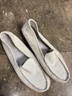 Sperry White Perforated Leather Moccasin Flats, 8.5